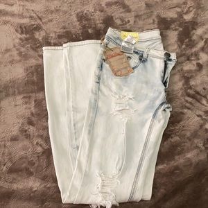 Women size 31 low rise jeans